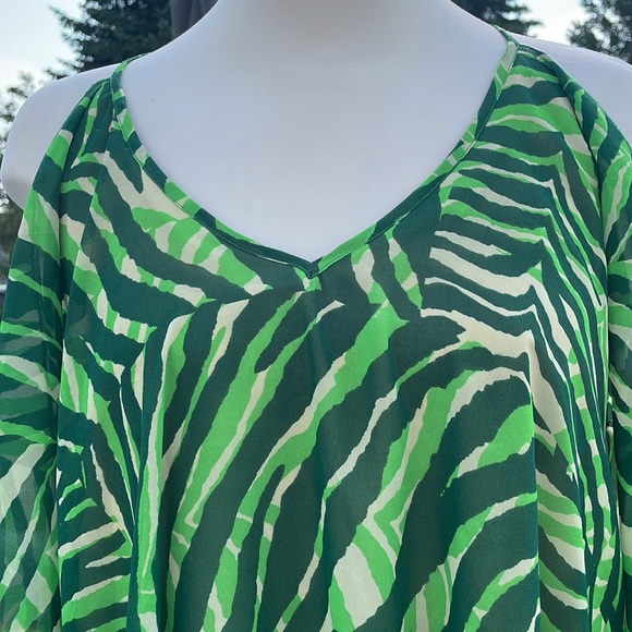 Jessica Simpson Tropical Flowing Top Green/Cream size LG - Picture 2 of 11